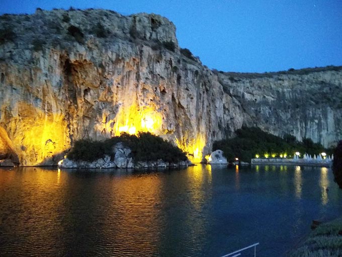 View of the Vouliagmeni Lake after sunset. Image by Elisabeth.