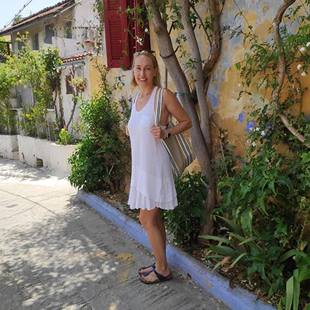 Velvet in an alley at Plaka Athens.