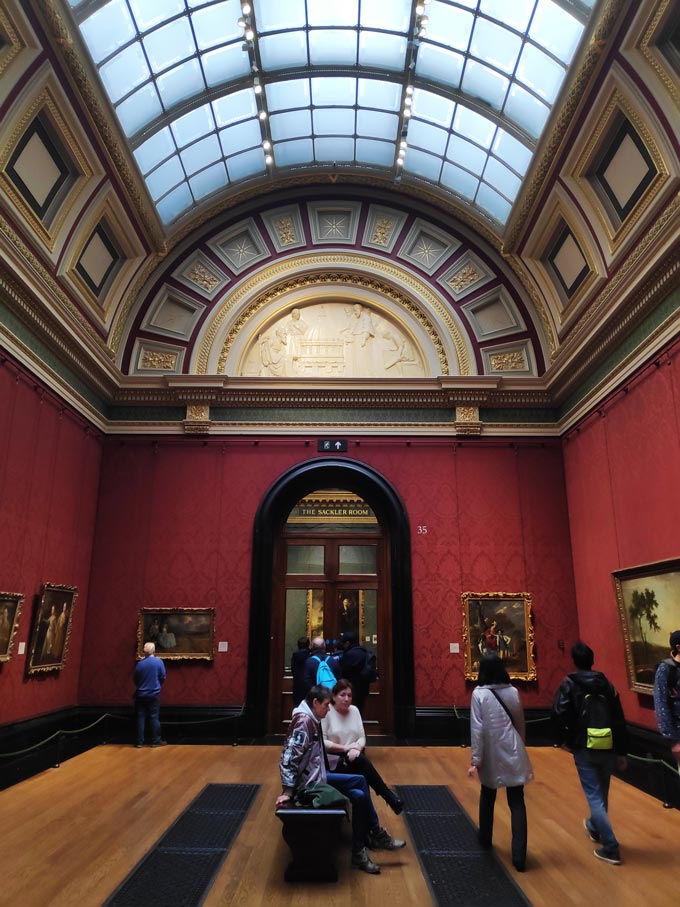 Inside one of the halls of the National Gallery in London.