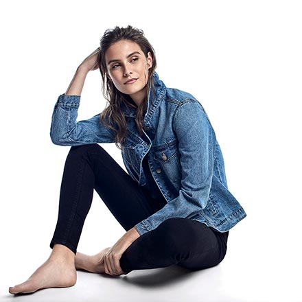 I just love the all denim trend with a classic denim jacket and skinny dark jeans like this model wears them. Image by Dorothy Perkins.