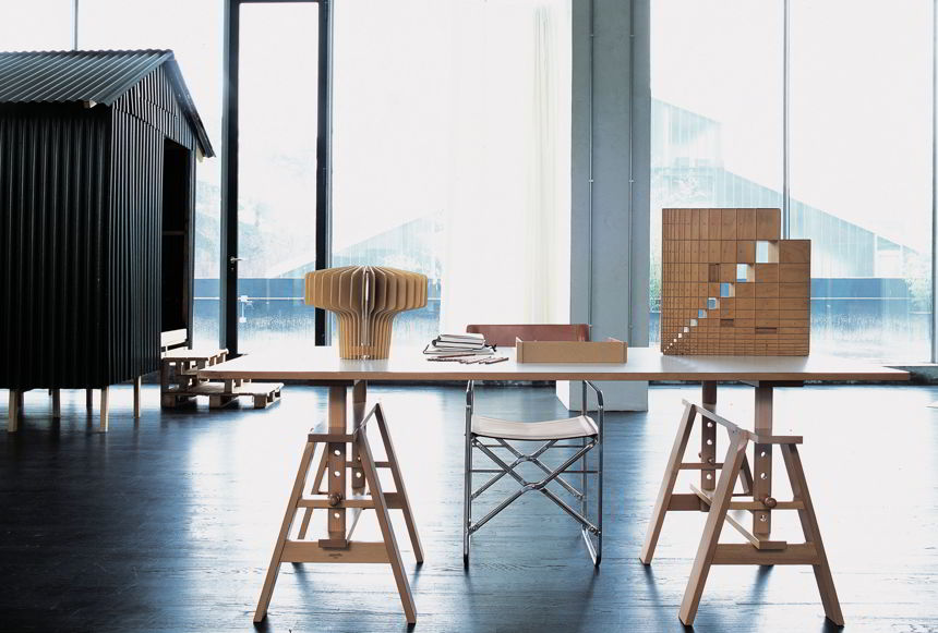 This is one of my favorite style desk with a top board on two tripods. This one was designed by Achille Castiglioni for Zanotta. Image by Nest.co.uk.