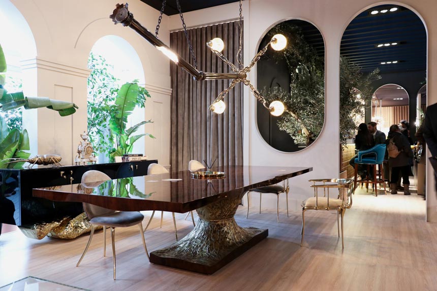 A stunning dining table at the stand of Boca do Lobo as seen at Maison et Objet 2019. Image by Boca do Lobo. 