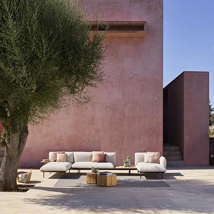 A contemporary modular sofa arrangement outdoors looking amazing. Image by Go Modern Furniture.