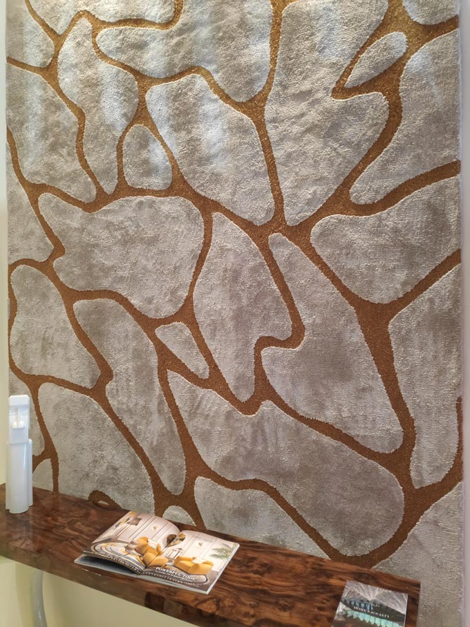 A beautiful pattern rug in neutral colors from Rug Society at iSaloni2019 in Milan.