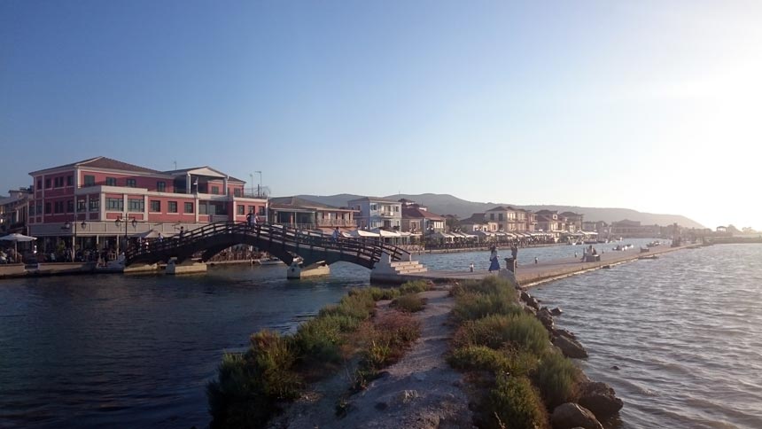 The footbridge and partial view of the Lefkada town.