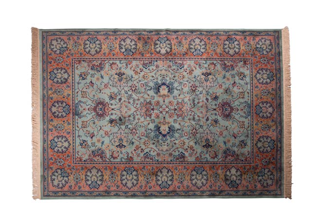 Antique style Persian rug. Image via Cuckooland.