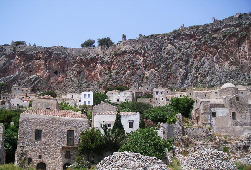 Looking up at the Upper Town of Monemvasia. Image by Velvet.