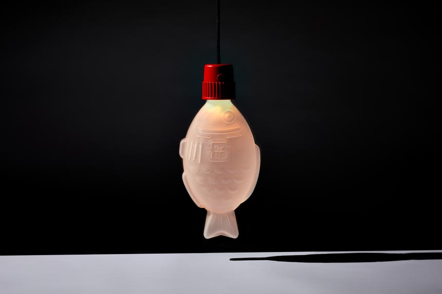 The hanging Light Soy Lamp. Via Heliograf.