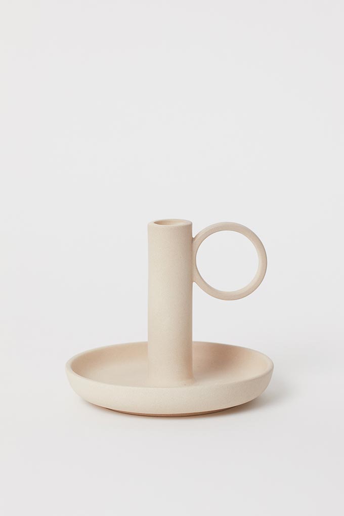 A ceramic candle holder from H&M Home.